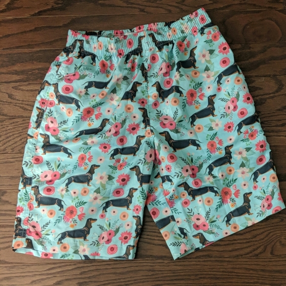 medium swim trunks waist size